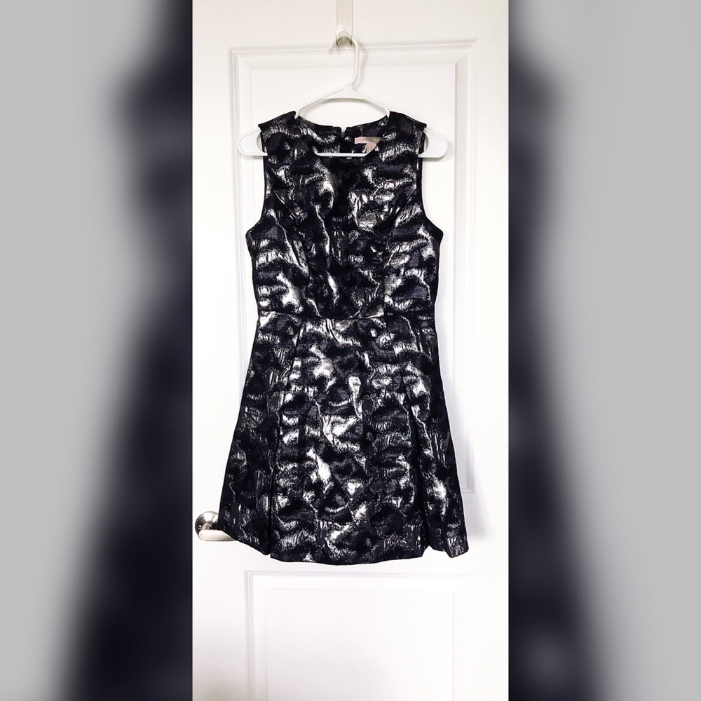 🌙 Forever21 Black and Silver Cocktail Dress🌙